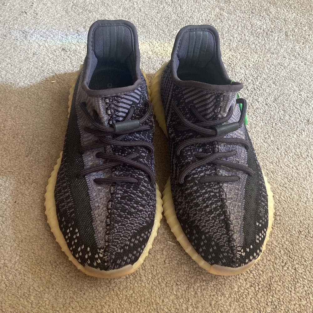 Yeezy Adidas Boost  Sneakers size 6.5 men’s black and gray. Womens size 8 - Picture 2 of 6